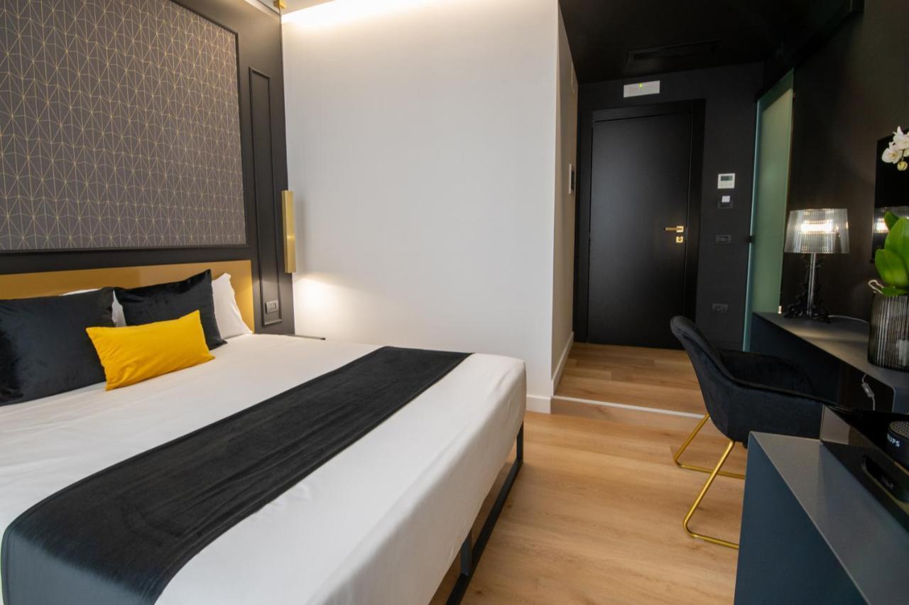 Plebiscito Boutique Rooms Nápoles Exterior foto